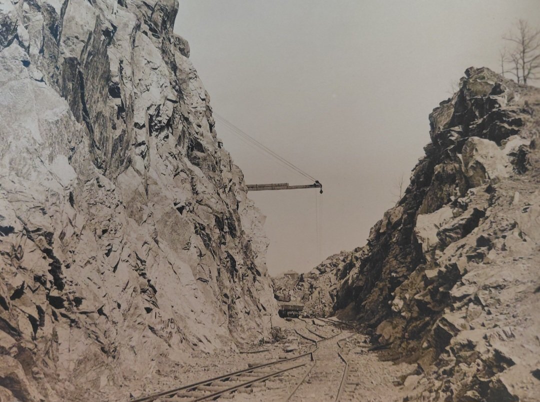 Clinton History tweet media