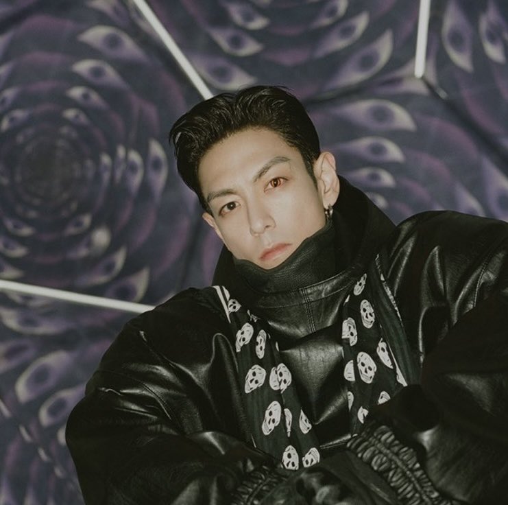 seungt0phyun's tweet image. T.O.P — NEMO APP ALBUM VERSION

this is insaneeeeee 😍😍😍😍😍

via @ ttOmOrrow
#WelcomeToAnotherDimension #ANOTHER_DIMENSION #TOP