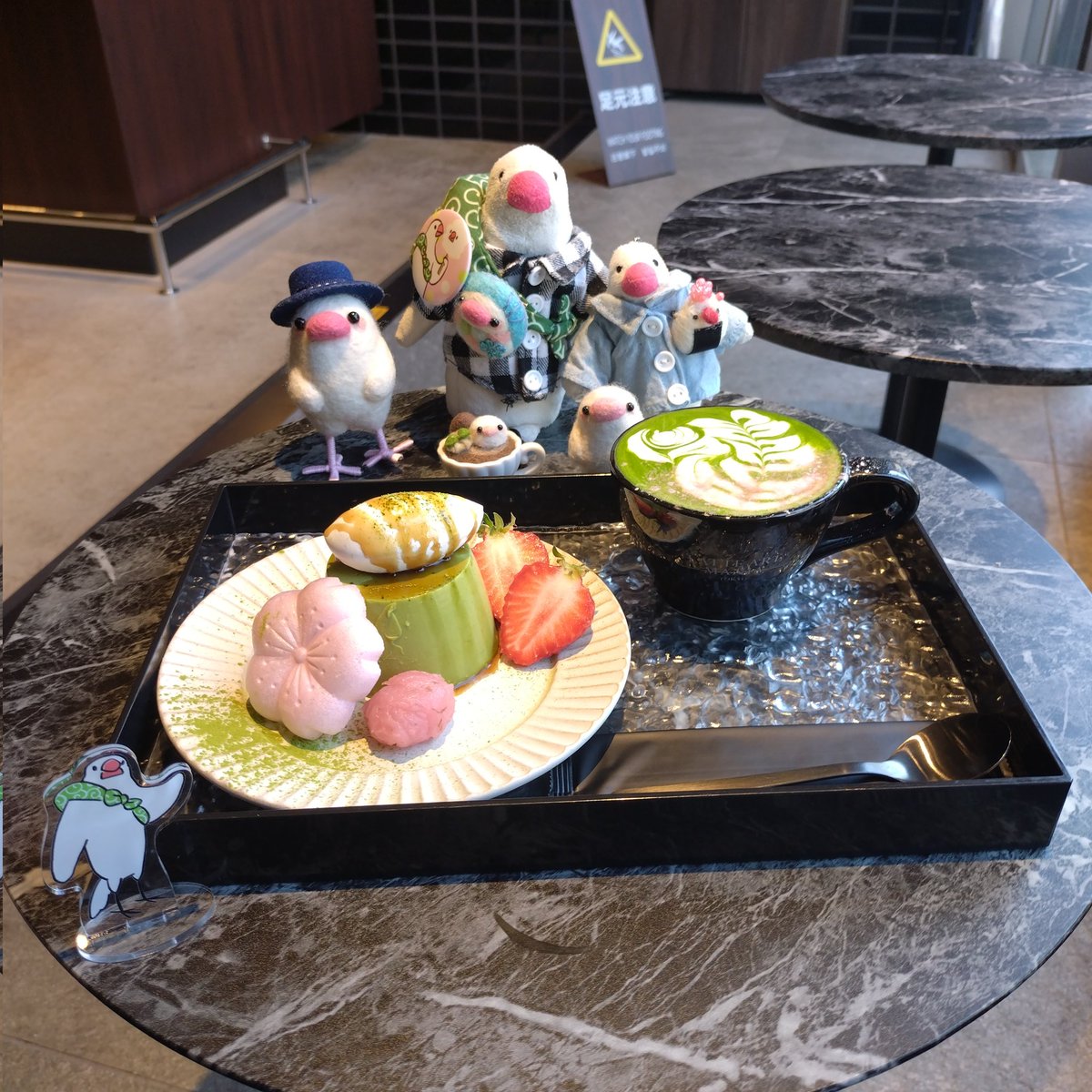 miyu_cyuncyun's tweet image. 今日はいちご抹茶プリン🍓と桜抹茶ラテ☕のペアでオーダー🎵
いちご抹茶プリンはウマウマ😊
いちごの甘酸っぱさと濃厚な抹茶プリンにカラメルソースに桜餡とクリーム😊桜抹茶ラテと合う😊🖐️
miyu holiday
#LATTE ART MANIA TOKYO FUKUOKA
#いちご抹茶プリン #桜抹茶ラテ
#ふろしき文鳥withコトリたち