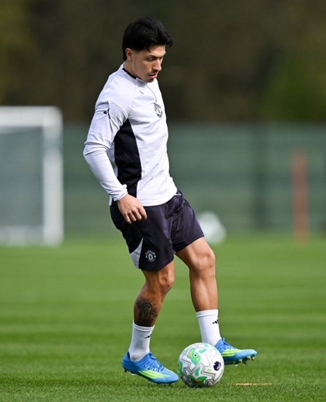 SimplyUtd tweet media