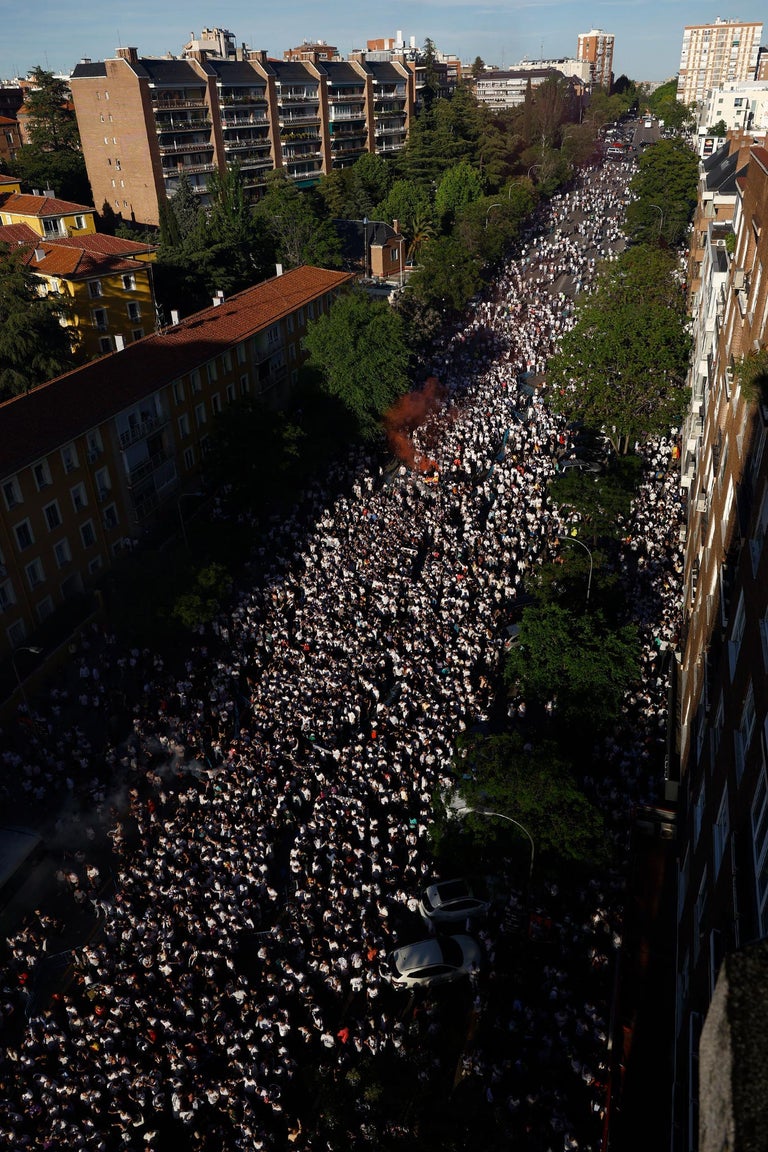 (fan) REAL MADRID FANS 🤍 tweet media