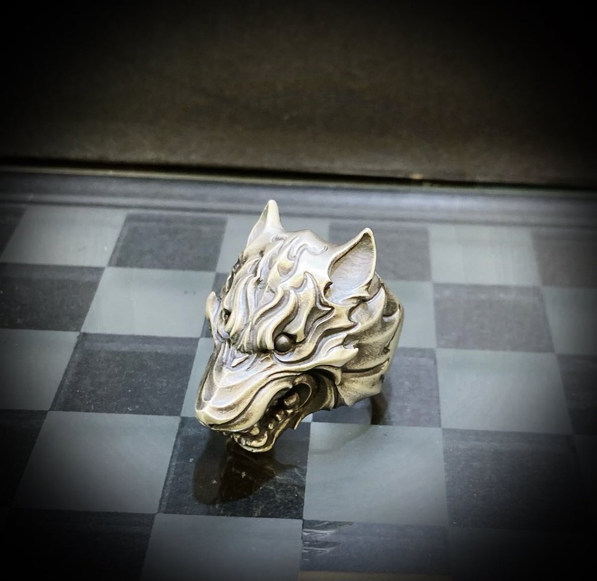 ginyamatsumoto's tweet photo. .
✨GLAM SCALE✨
GLAM SCALEフェア開催中ですよ〜❣️
本日は狼モチーフのリングをご紹介🐺
口の開いた表情がたまらなくかっこいい😎
フェアは4/26(日)まで‼️ぜひ見に来てください🥹
#GINYAPLUS松本 #GLAMSCALE #期間限定 #アクセサリー #silver925 https://t.co/kECHanGLRP