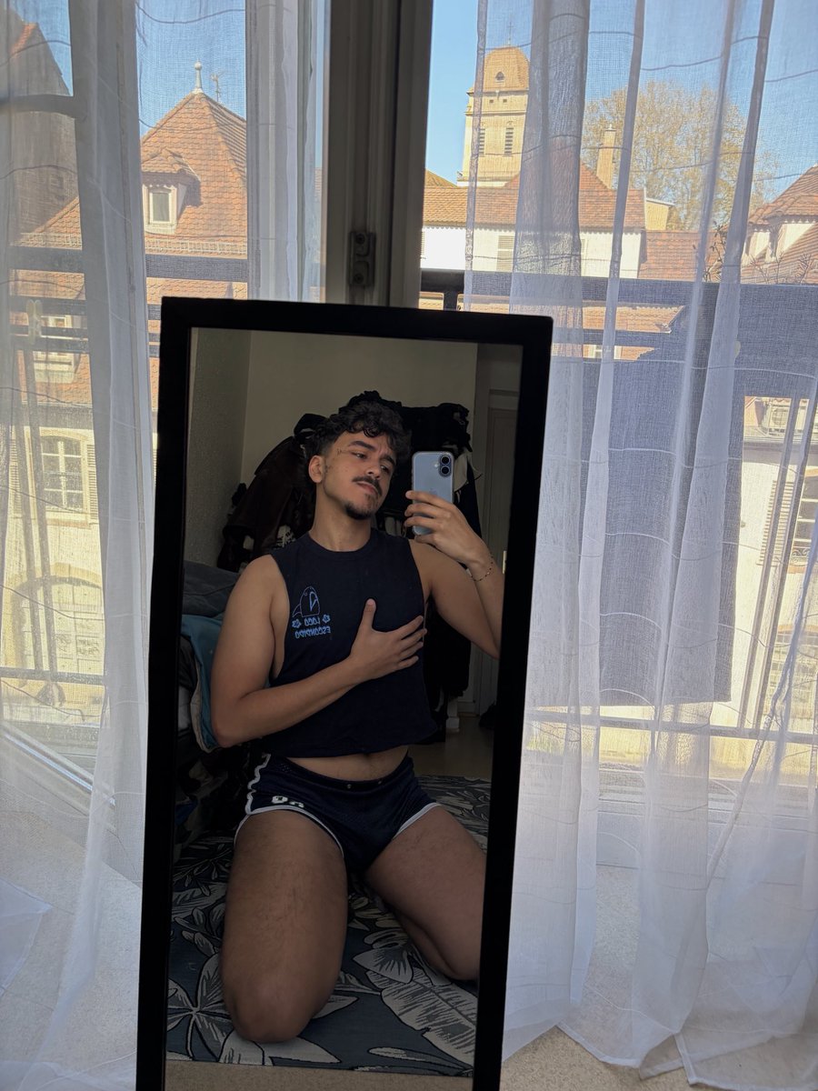 smati_sci's tweet photo. Ptit sucre fait son sport du matin 🍬 🍭 https://t.co/Ay415pZLx4