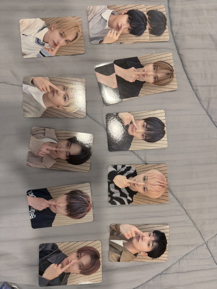 Khor888's tweet photo. For the first 12 person who buy the album, will have one extra Makestar exclusive photocard https://t.co/dratt5cwJr