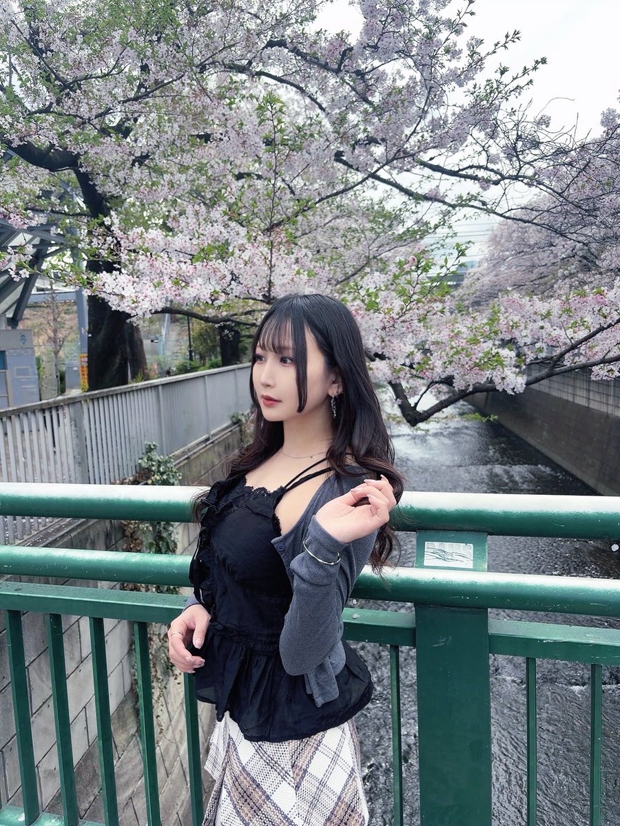 okeyten_'s tweet photo. 春浴びてきた🌸 https://t.co/NXEKHKAnOn