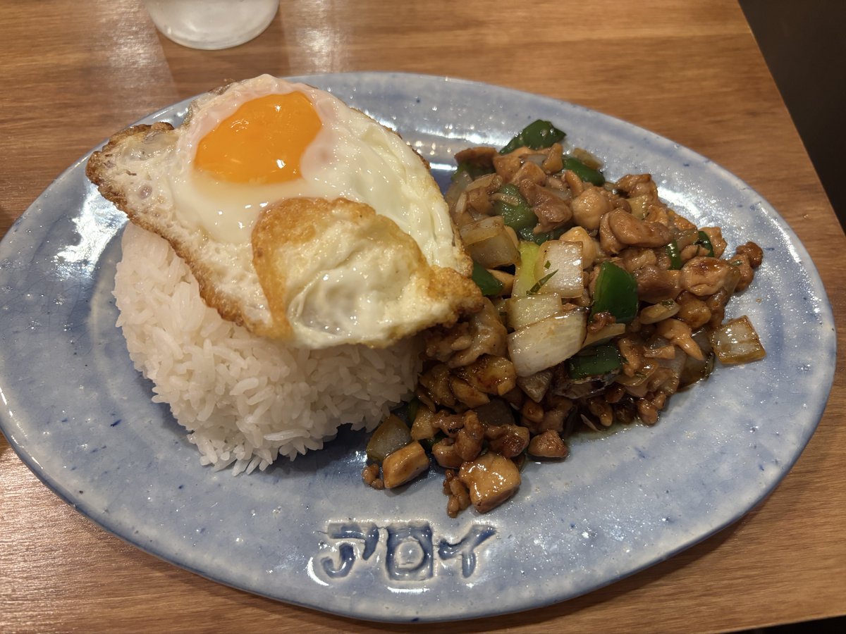 yimsm828's tweet photo. 来る前から気になってたタイ料��� https://t.co/8h1I20xd3d