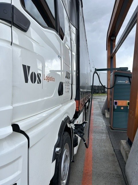 Vos Logistics tweet media