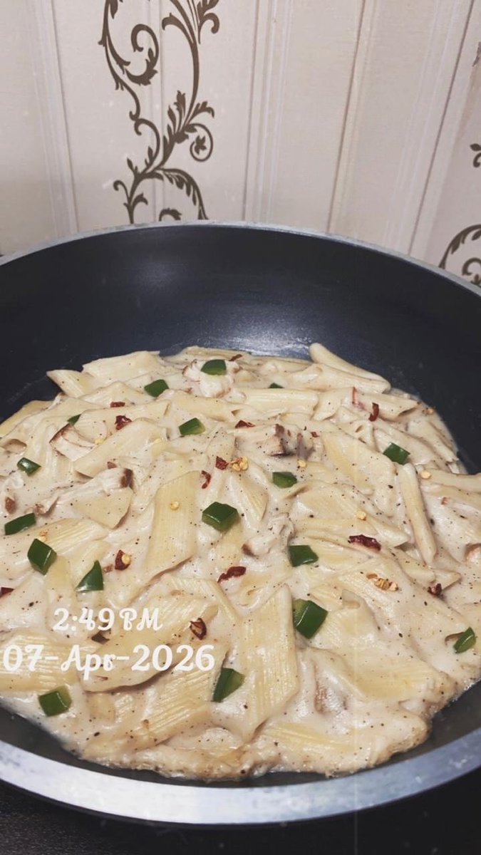 KishwAr NAjmi. tweet media