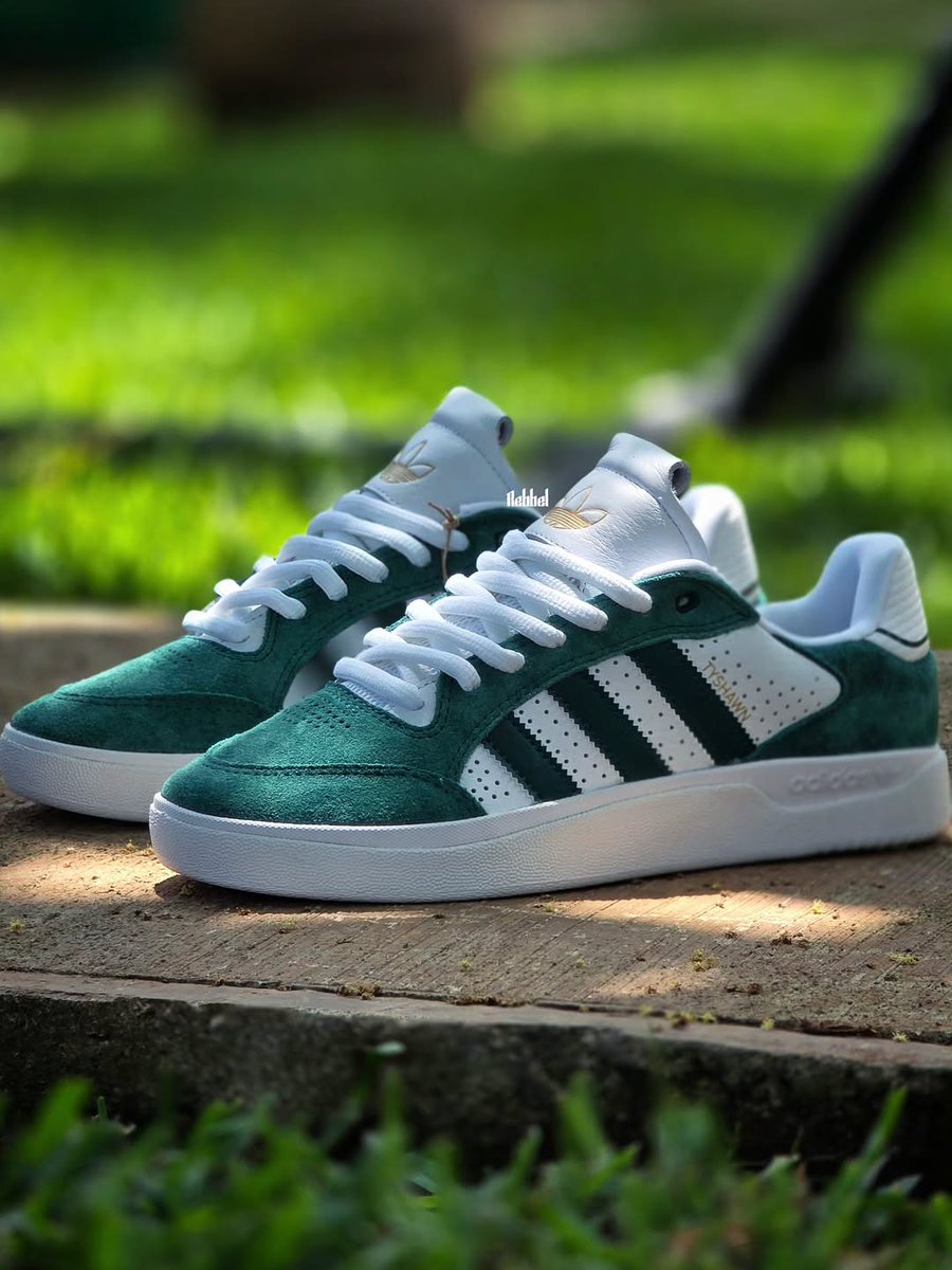 sneakersfandom's tweet photo. https://t.co/V4m6oIRQkF