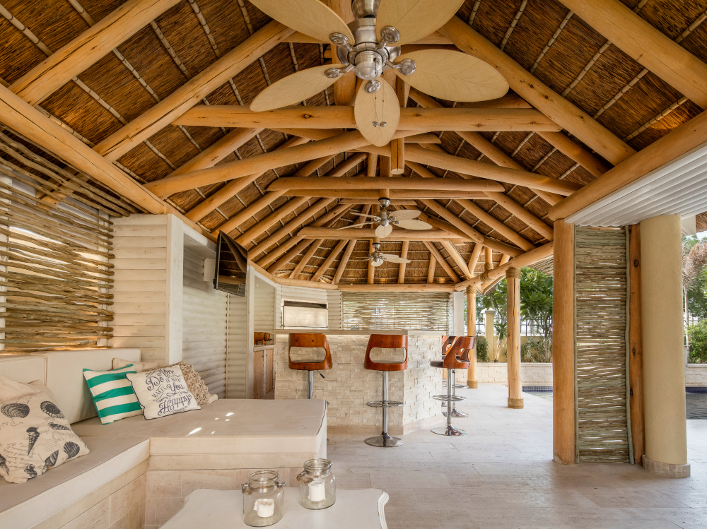 CapeReed's tweet image. There’s something timeless about natural materials.

They don’t go out of style.
They evolve with the space.

capereed.com/thatched-gazeb…

#SustainableDesign #OutdoorLiving