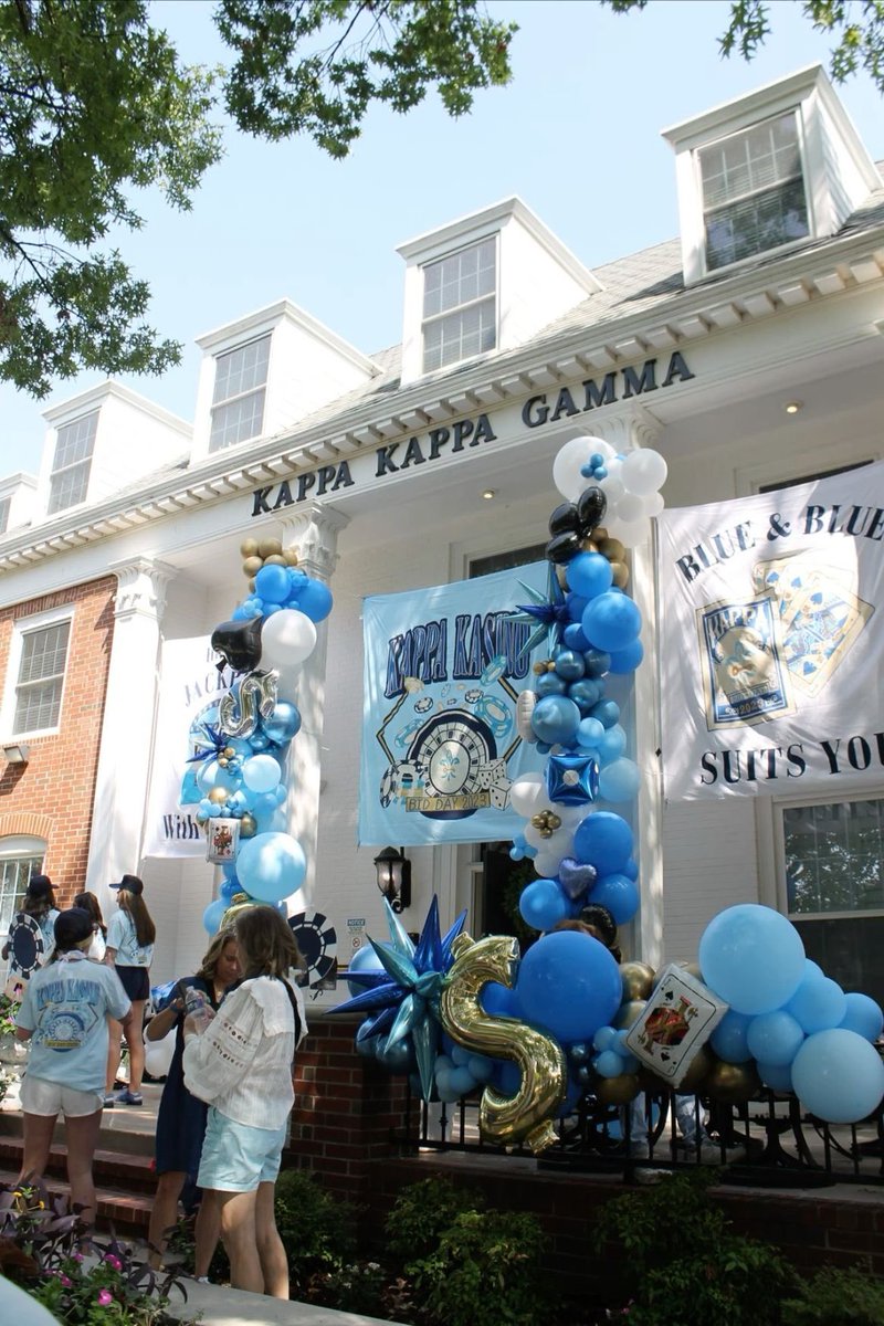 naomi ✮ tweet media