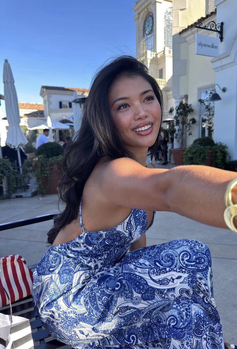 naomi ✮ tweet media