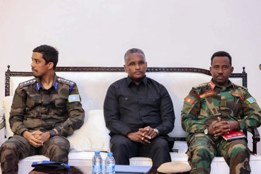 sntvnews1's tweet photo. In #Baidoa, the Commander in Chief of the National Armed Forces, President @HassanSMohamud, convened a meeting with the country’s top security commanders, including military, police, and intelligence, to discuss ongoing operations against terrorists and to strengthen federal and state-level inter-agency coordination to maintain stability and the security of Southwest State.