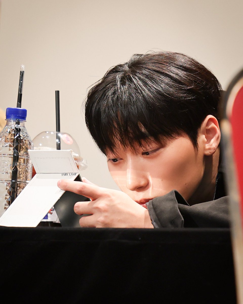 ғᴀɪʀʏ ʟᴀᴍᴘ tweet media