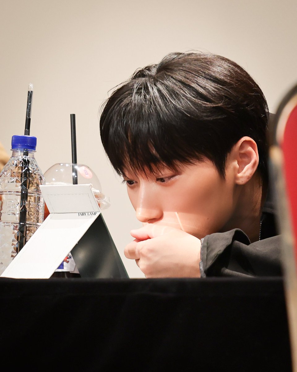 ғᴀɪʀʏ ʟᴀᴍᴘ tweet media