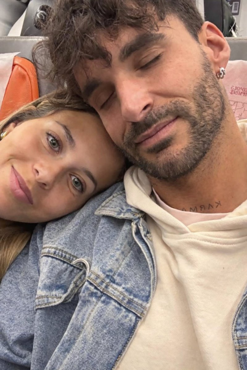 Mily Nieto 💙💜 tweet media