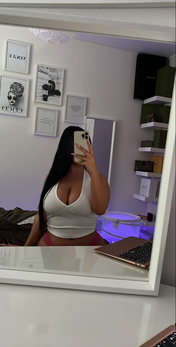 itssab213's tweet image. En ce beaux jour ensoleillé je doit révisé 😔, y’a pas quelqu’un pour s’occuper de moi ?
#guerre #soumis #moneyslave #pied #dominatrice #reine #92i #beurette #ete