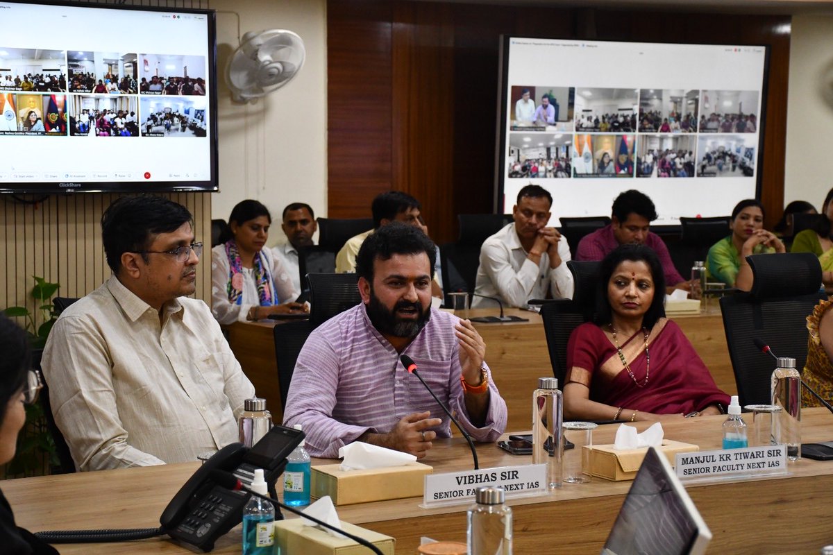 pfws1's tweet photo. An interactive Q&amp;A session helped students clarify their doubts on preparation, exam patterns, and career planning, making the session both informative and motivating. https://t.co/FeoftBjQtu