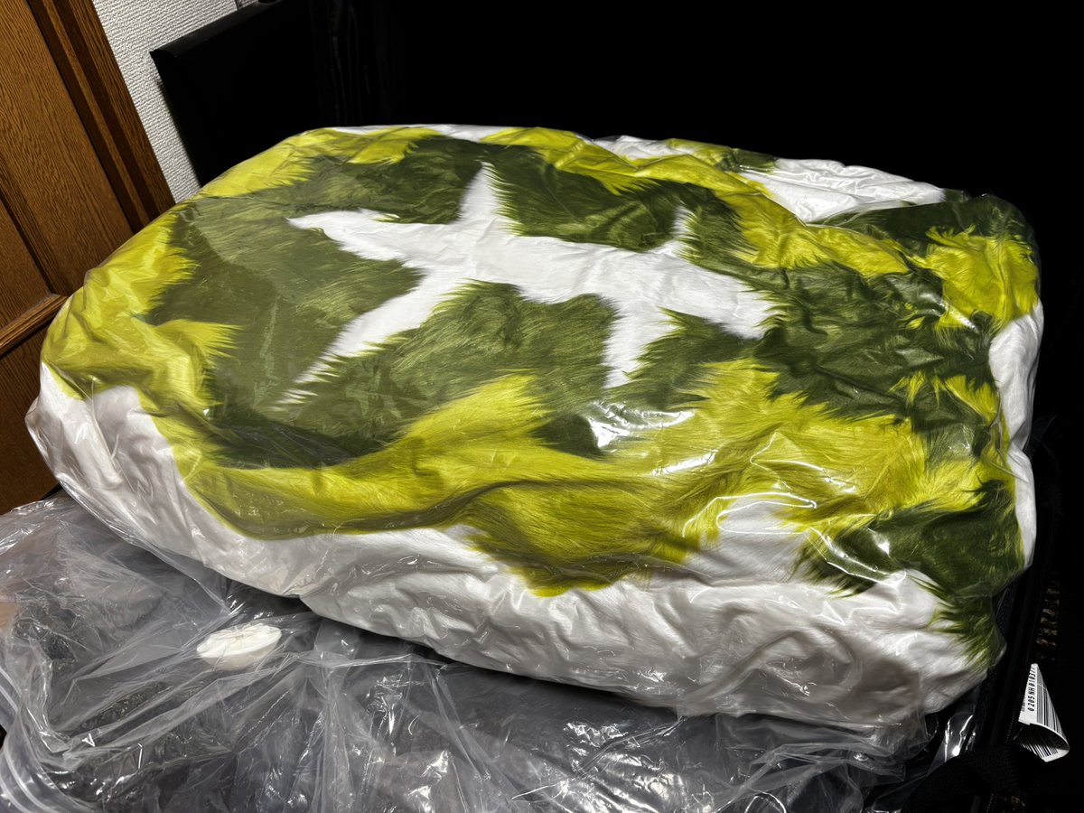 クロム tweet media