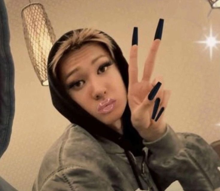 CORTISFESS ─ BASE ON tweet media