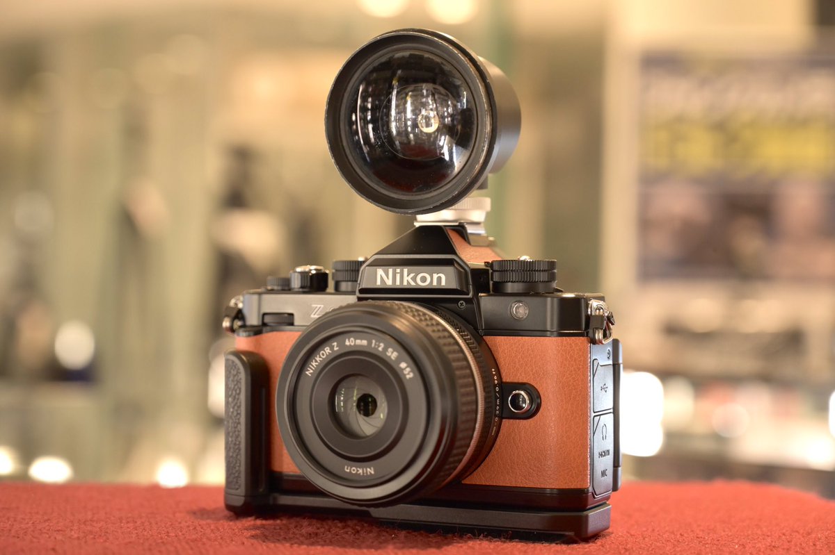 wattmann_cm_myh's tweet image. こんばんは🌆
ワットマン横浜ベイクォーターカメラ買取センターです。

先日入荷したNikon Zfのサンセットオレンジ。ずっと何かに似てるなとモヤモヤしていましたが、今日判明しました。

#Nikon
#Zf
#NIKONOSV