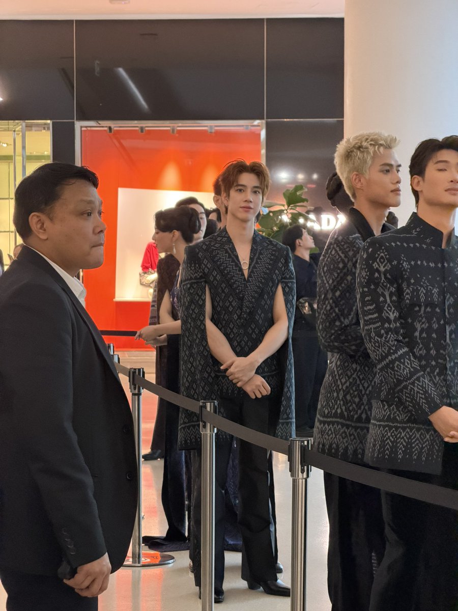 คลังวิดีโอของแฟรงค์ 🐻 tweet media