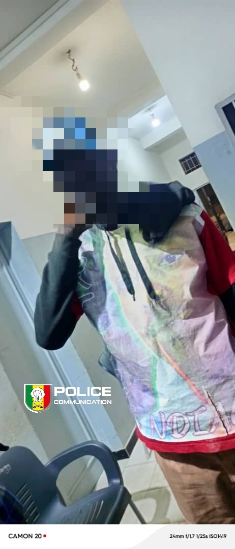 PoliceNationSN's tweet image. Émigration clandestine : Échec d’une tentative à Sendou 
Le Poste de Police de Bargny a interpellé 31 candidats (Sénégalais, Gambiens, Guinéens) en partance pour l'Espagne.
Les organisateurs utilisaient de petites pirogues pour rejoindre une grande embarcation en mer.
#Migration