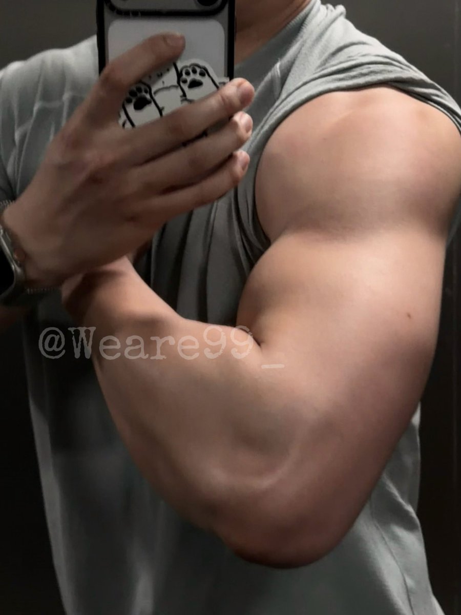 雨夜带刀不带伞 tweet media