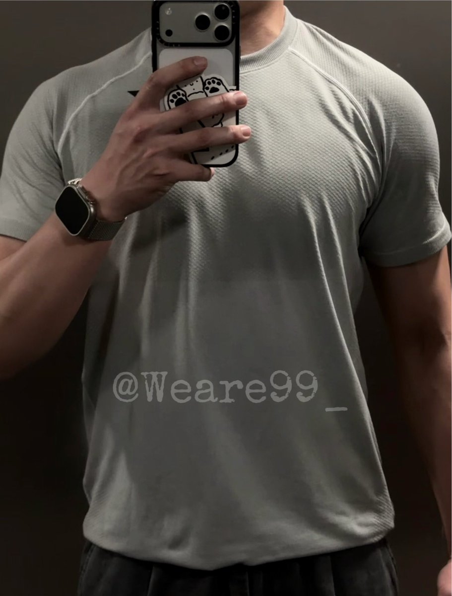 雨夜带刀不带伞 tweet media