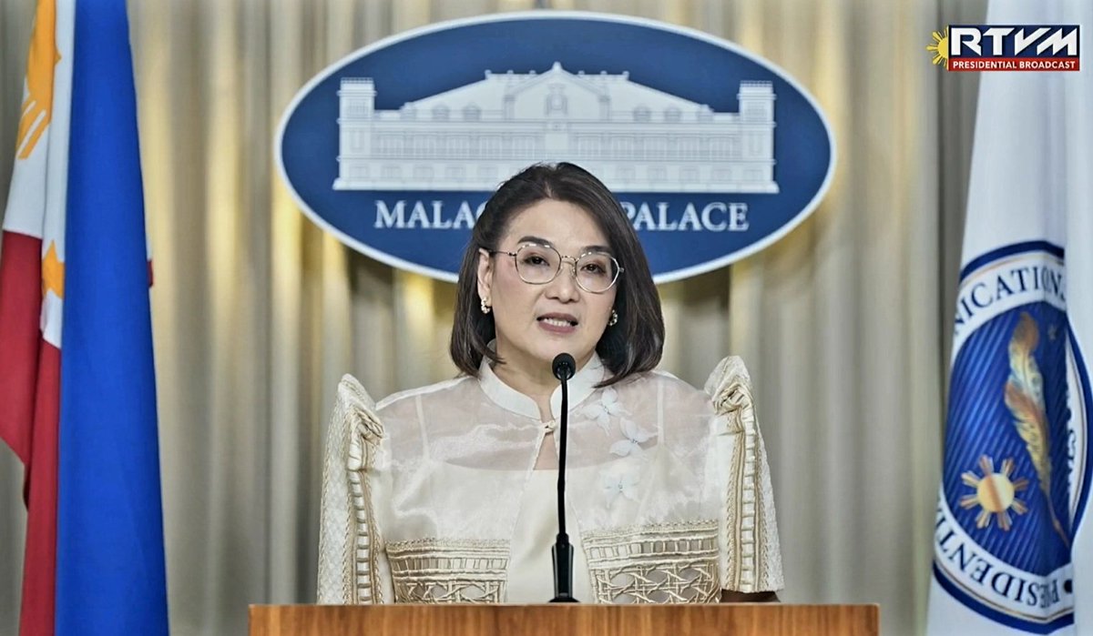 𝐌𝐆𝐀 𝐍𝐀𝐆𝐇𝐈𝐇𝐈𝐋𝐀 𝐒𝐀 𝐏𝐀𝐌𝐀𝐇𝐀𝐋𝐀𝐀𝐍 𝐏𝐀𝐁𝐀𝐁𝐀, 𝐒𝐀 𝐊𝐀𝐁𝐈𝐋𝐀 𝐍𝐆 𝐏𝐀𝐆𝐓𝐔𝐆𝐎𝐍 𝐒𝐀 𝐄𝐏𝐄𝐊𝐓𝐎 𝐍𝐆 𝐌𝐈𝐃𝐃𝐋𝐄 𝐄𝐀𝐒𝐓 𝐂𝐑𝐈𝐒𝐈𝐒 𝐃𝐈 𝐍𝐀 𝐈𝐊𝐈𝐍𝐀𝐆𝐔𝐋𝐀𝐓 𝐍𝐆 𝐌𝐀𝐋𝐀𝐂𝐀Ñ𝐀𝐍𝐆

Kung matatandaan, kinu-kuwestiyon kasi ng mga kritiko kung