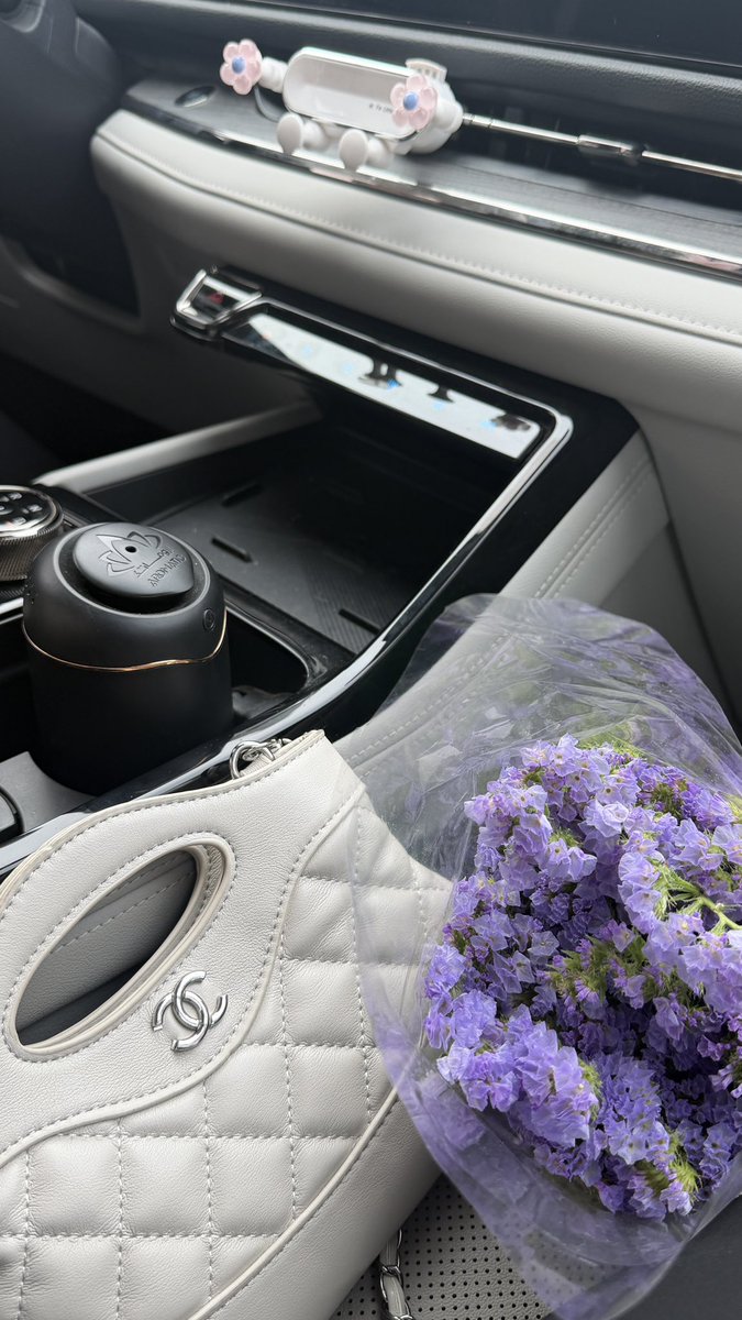 ꫂ ၴႅၴ tweet media