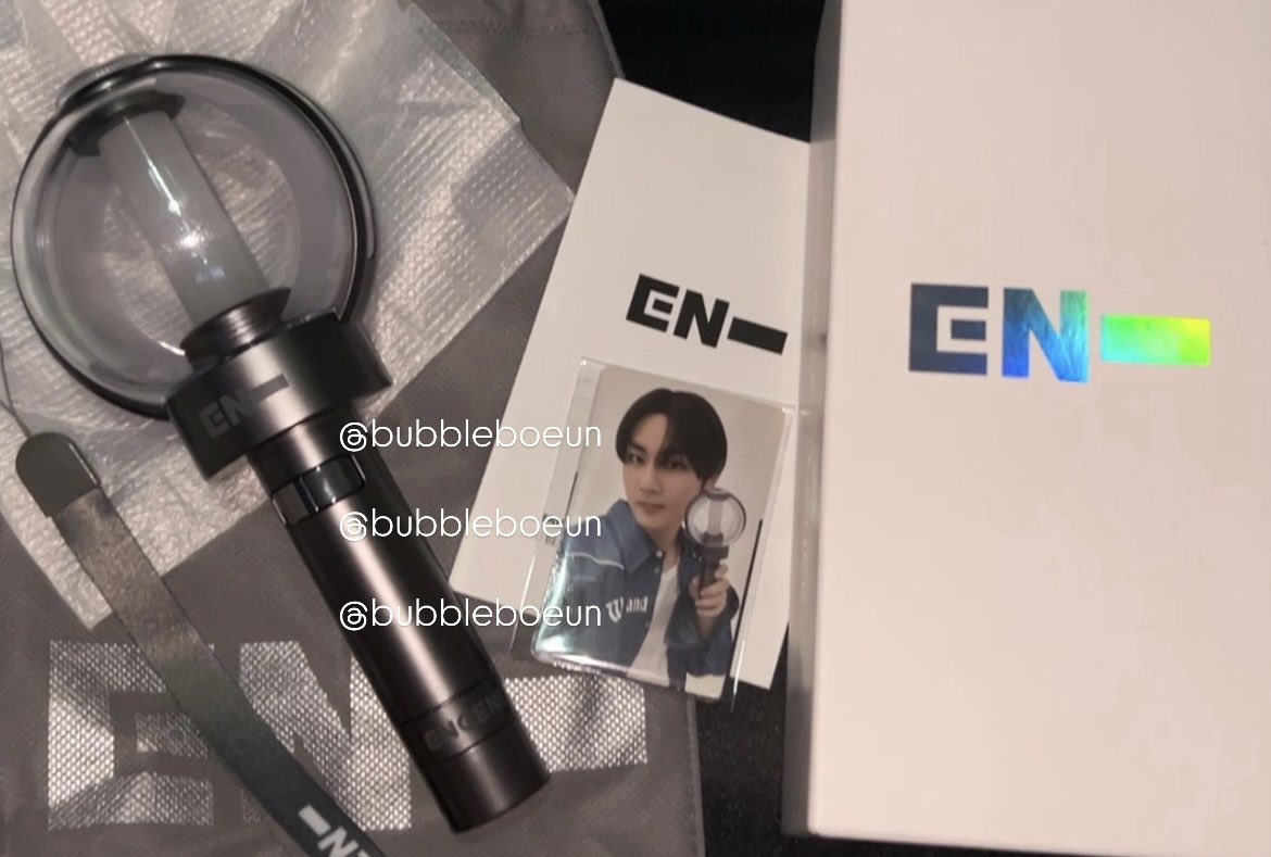 bubbleboeun's tweet photo. ส่งต่อ / ปล่อยต่อ  

˖ ࣪ ꒷ light stick ver.2 แท่งไฟ v.2 ⭐️
การ์ดครบไม่เคยเเกะ ของข้างในครบ
เปิดเช็คไฟ ติดปกติคับ เคยใช้ไปคอน 1 ครั้ง
** มีรอยขนแมว กล่องมีรอยเทป มุมมีรอยบุบเล็กน้อย

📮 800฿ รวมส่ง ems

รอบส่งมีพรุ่งนี้คับ
#ตลาดนัดENHYPEN  #ตลาดนัดเอนไฮเพน #ANNYEONG_BANGKOK https://t.co/eW3SHYSfeW