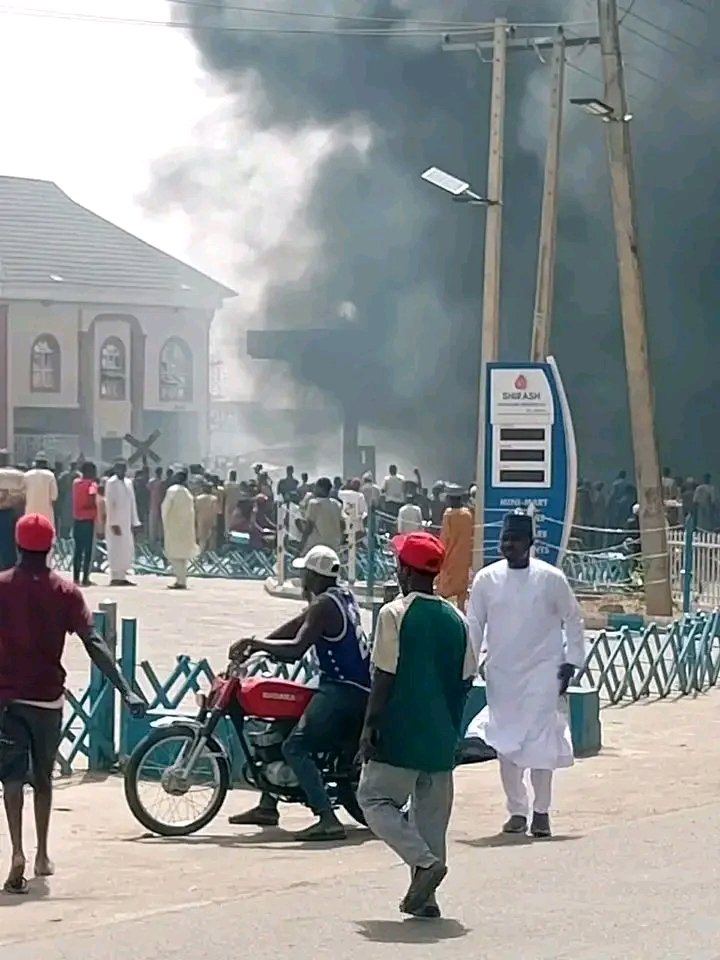 vermerlleey tweet media