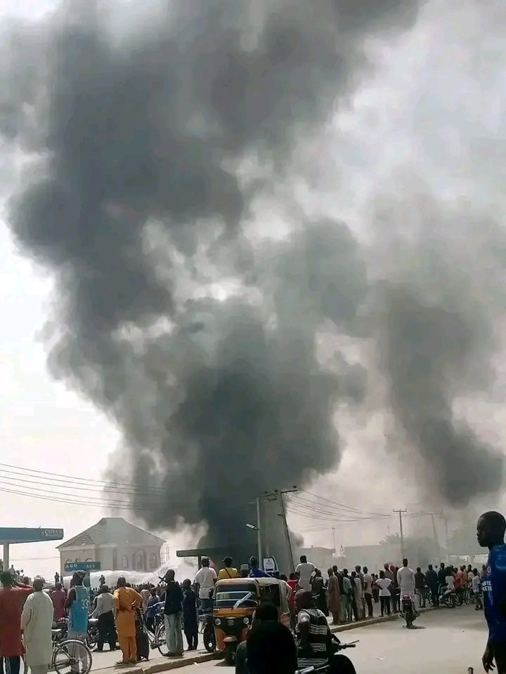 vermerlleey tweet media