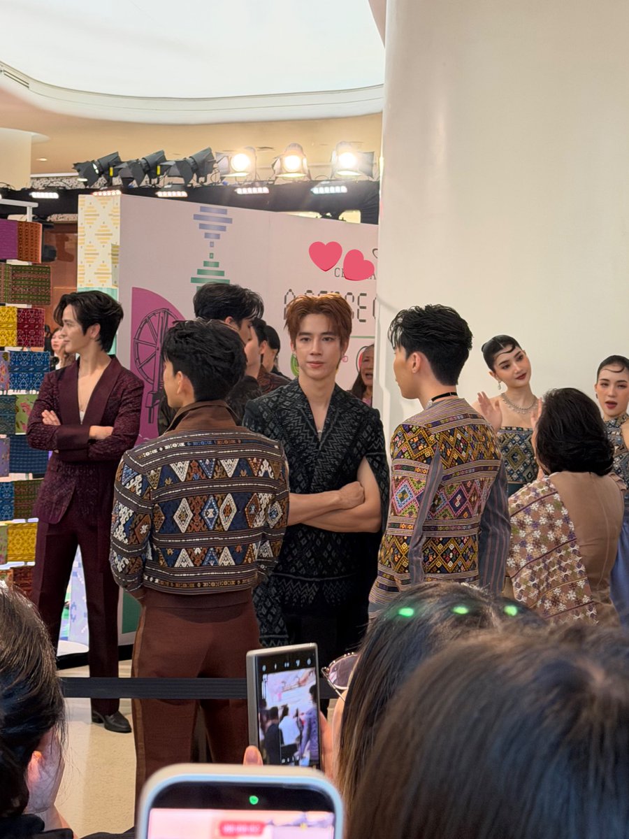 Veronica tweet media