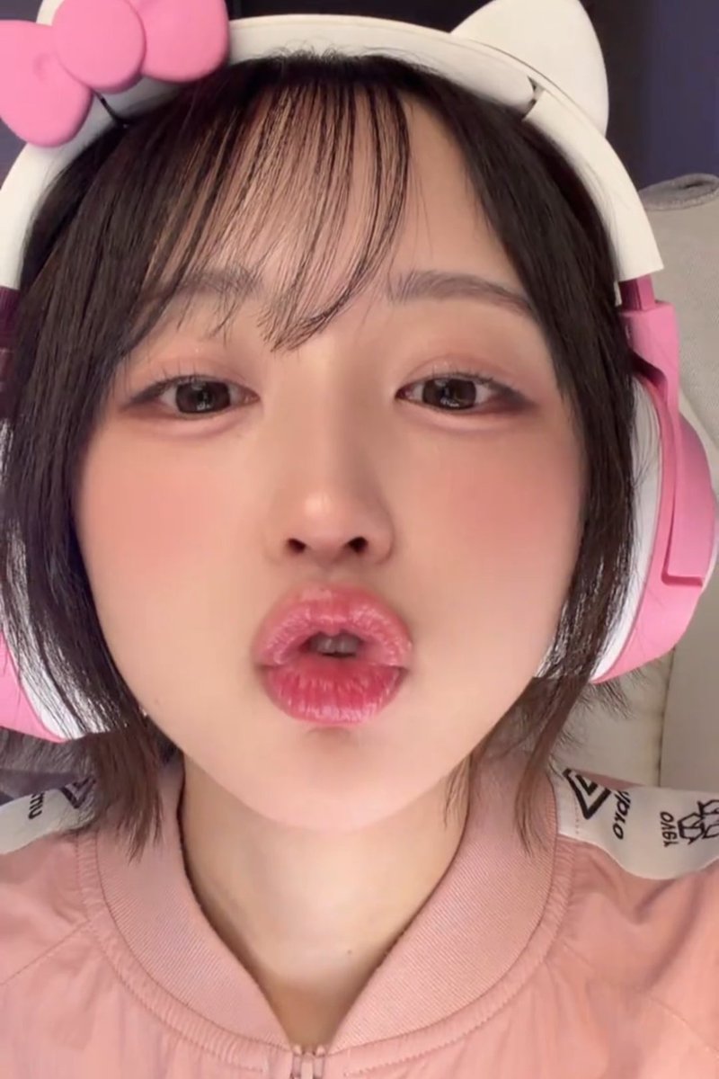Kao_suuki's tweet photo. なえなの https://t.co/IpKD6tMUZW