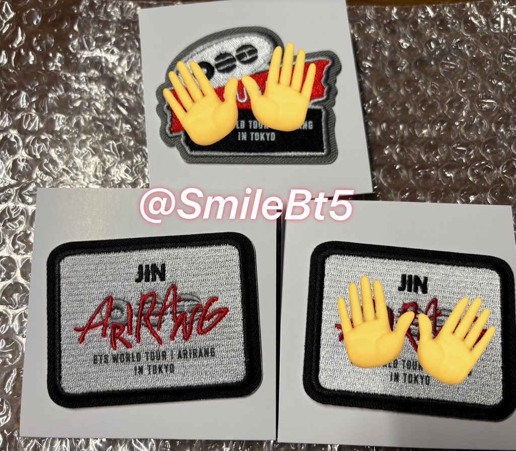 SmileBt5's tweet photo. BTS  ARIRANG   アリラン　ワッペン 
ステッカー　交換

譲→JIN ジン

求→💕V テテ

📮郵送での交換希望です。
お心当たりのある方はお気軽にお声がけください🙇‍♀️
よろしくお願いいたします☺️ https://t.co/dmqKHSHIwo