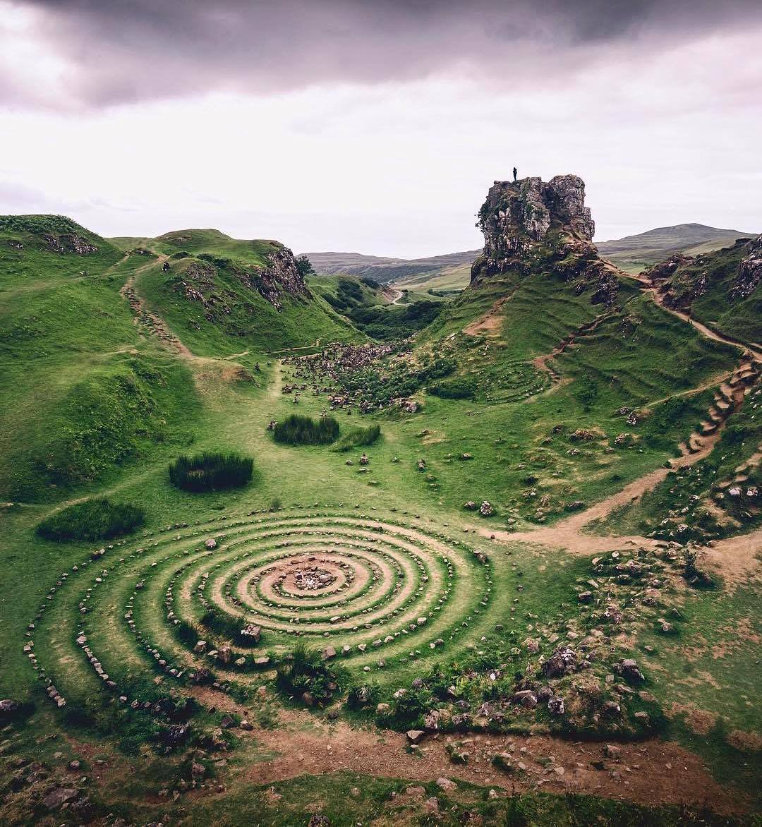 Fascinate_Hist's tweet photo. Not all fairy tales are written down in books.  

The Fairy Glen, Scotland. https://t.co/coOWBbkA7B