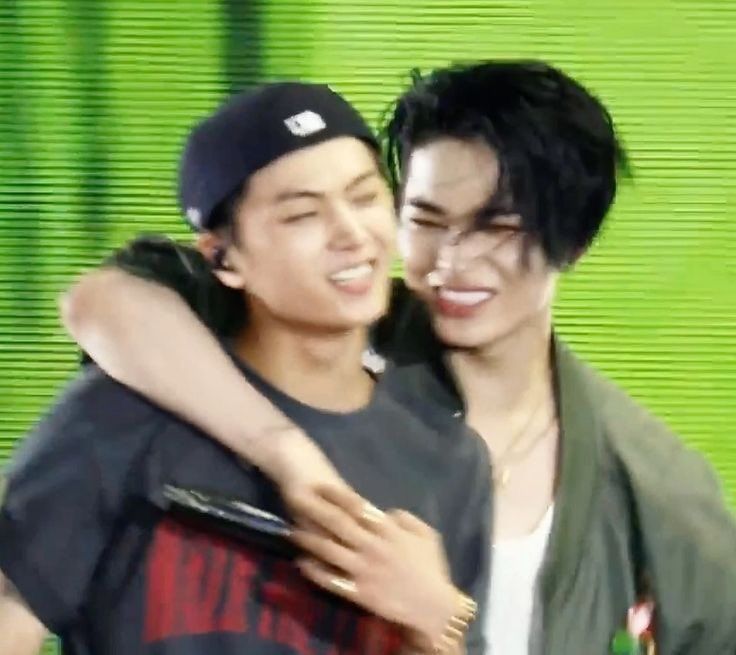 ؘ sevEN tweet media