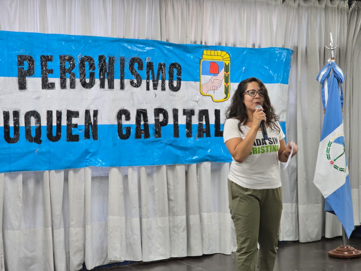 loreparrilli's tweet photo. ✌🏻 Partido Justicialista Neuquén Capital
Acto de autoridades electas del Consejo Local de Neuquén, Congresales de Neuquén y Consejeros Provinciales. https://t.co/6DejoJ7lOG