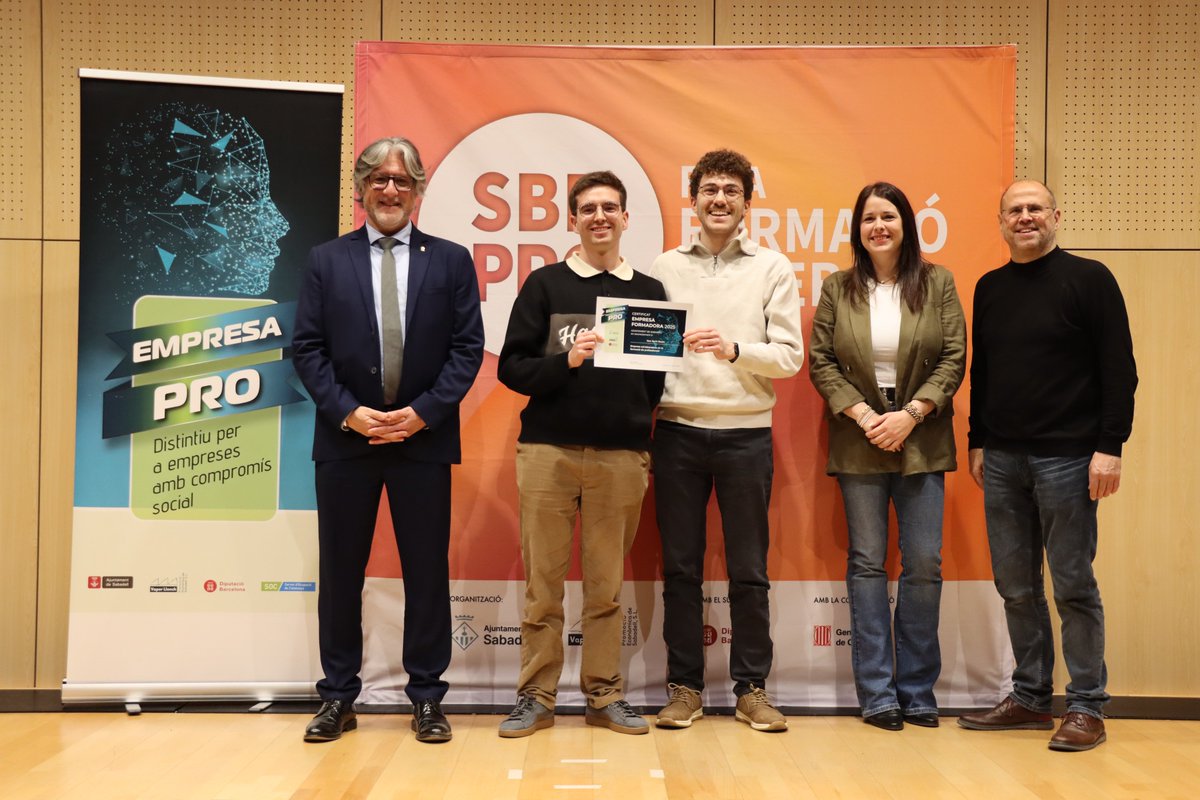 NewSpiritStudio's tweet photo. Estem molt contents d’haver estat reconeguts com a Empresa PRO 2025 pel compromís amb la formació i la creació d’oportunitats laborals de qualitat a #Sabadell. 🤝

Gràcies a l'@aj_sabadell, @treballempresa, la @diba i @ocupaciocat per impulsar aquest tipus d’iniciatives! https://t.co/Ngb8rAWAA6