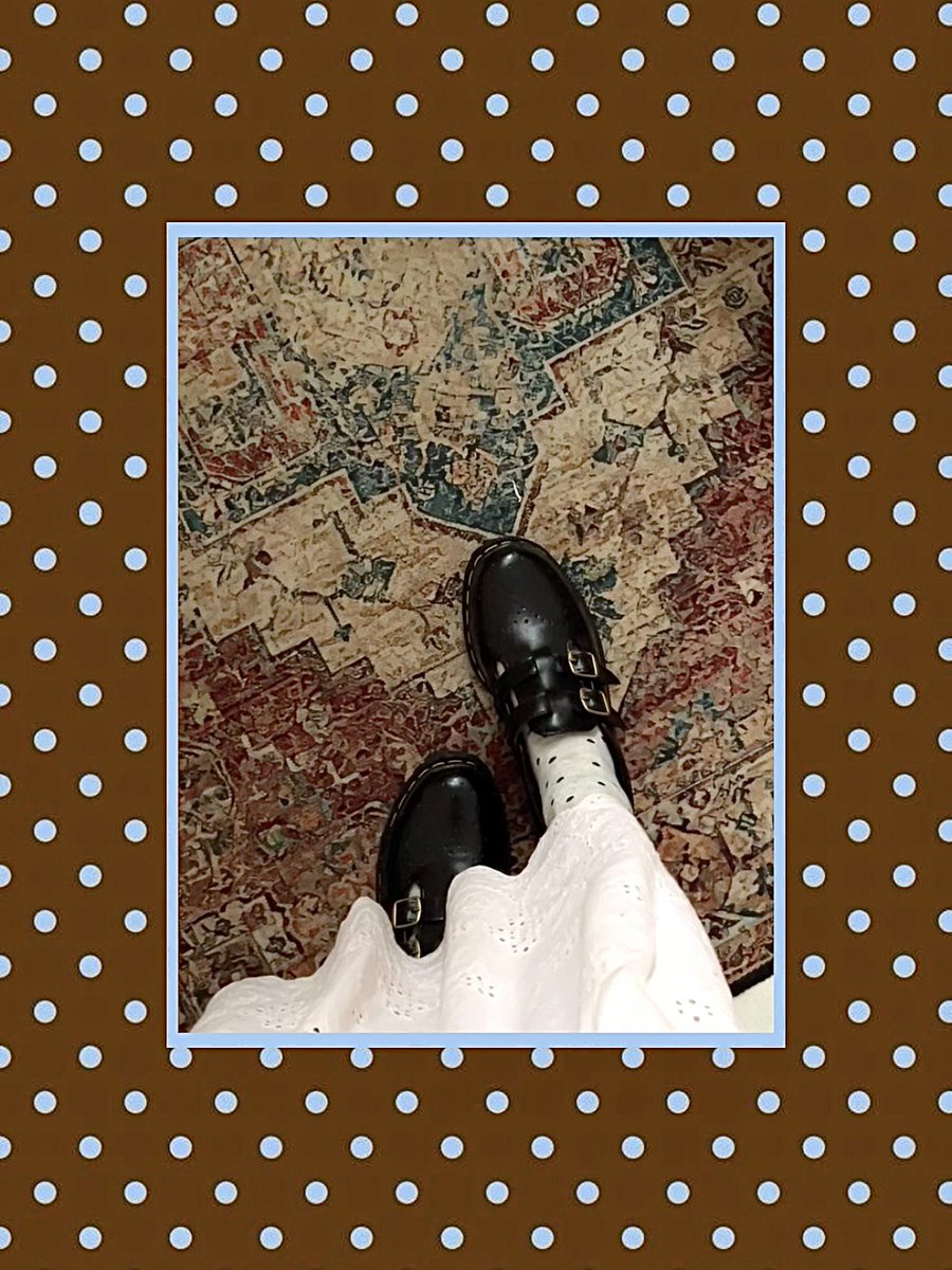 alksmw's tweet photo. another local brand footwear yg harus dikenal banyak orang! buat kalian yg lagi cari atau butuh loafers yg masih affordable, ini harganya under 200k dan size lengkap dari 36-42 👞🖤 https://t.co/ChZ2LWKQbG