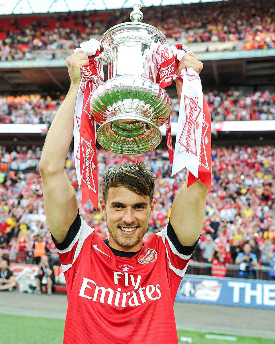 عمرو tweet media