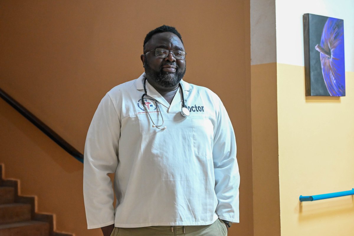 IOMTheGambia's tweet photo. Public health doesn’t recognize borders.

In The Gambia, migrant doctors are strengthening health services through research, outreach and frontline care. 

This #HealthDay, we share how three migrant health workers are bringing care closer to communities.

https://t.co/hyqjxEwQuq https://t.co/uwOHVdBjpD