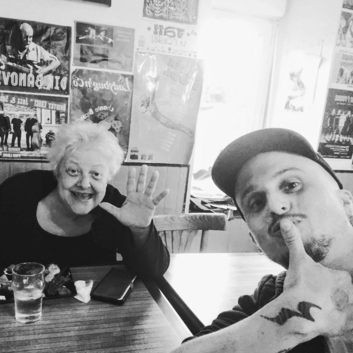 Cherry_Flesh's tweet photo. Trop de respect pour les mettre en mots !

On perds une grande dame du rock rennais, une amie fidèle et une productrice qui a toujours cru en nous.

Merci à toi Catoche pour tout ce que tu étais 💔 https://t.co/TXxSSBq9bP
