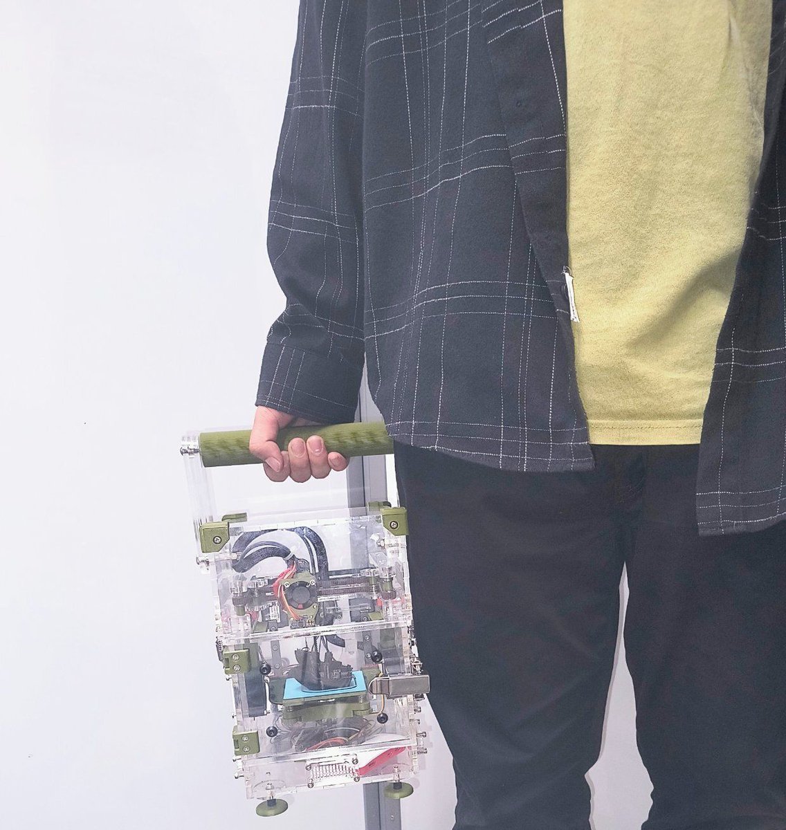 JapanRepRapFes's tweet image. 【JRRF2026 出展者紹介】粉塵まみれ、振動だらけの環境でも動く3Dプリンターです🛠️
TUF Printing(@Ra2Su1Ti)さんは、過酷な環境での実稼働を想定したマイクロ3Dプリンターを自作されている方。普通の3Dプリンターなら厳しい環境でも動かせる、めちゃくちゃタフな一台です。