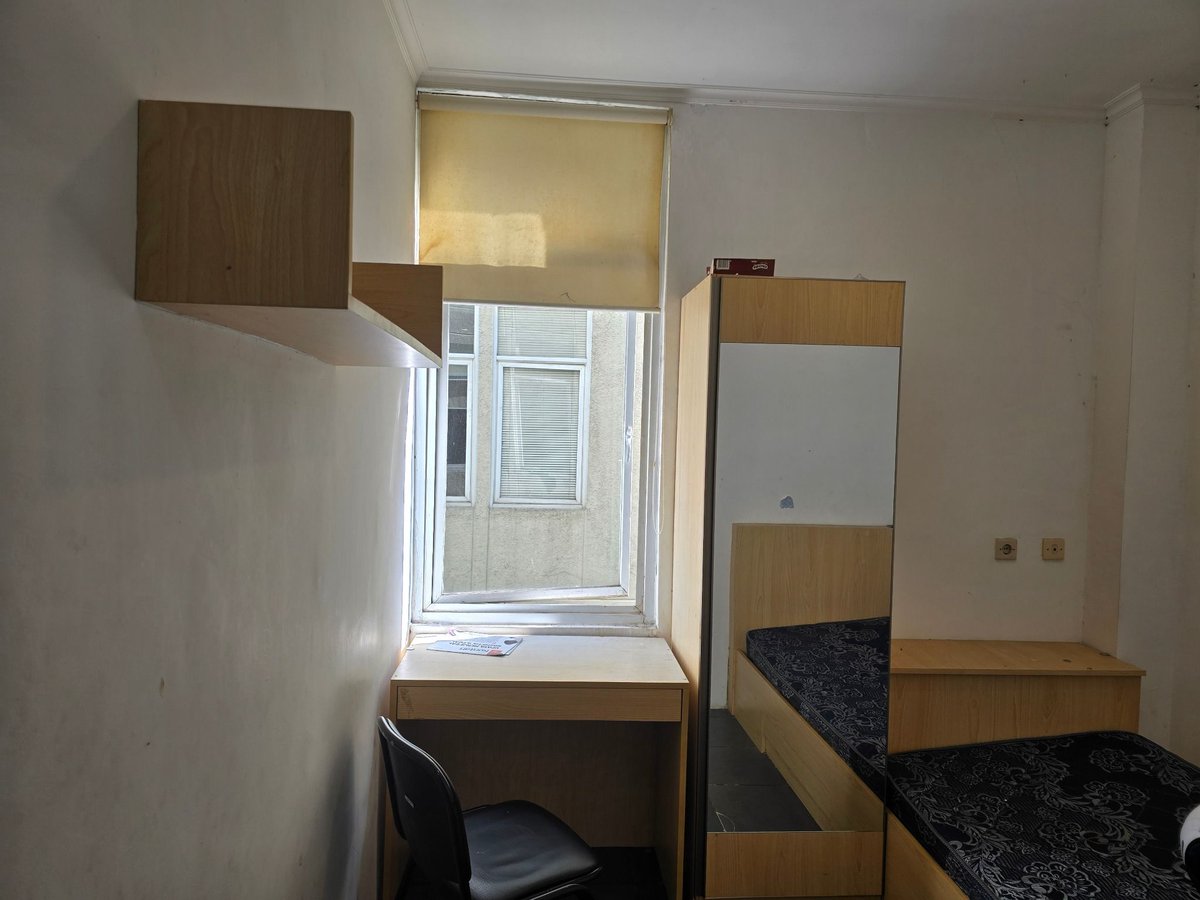 Unpadfess tweet media