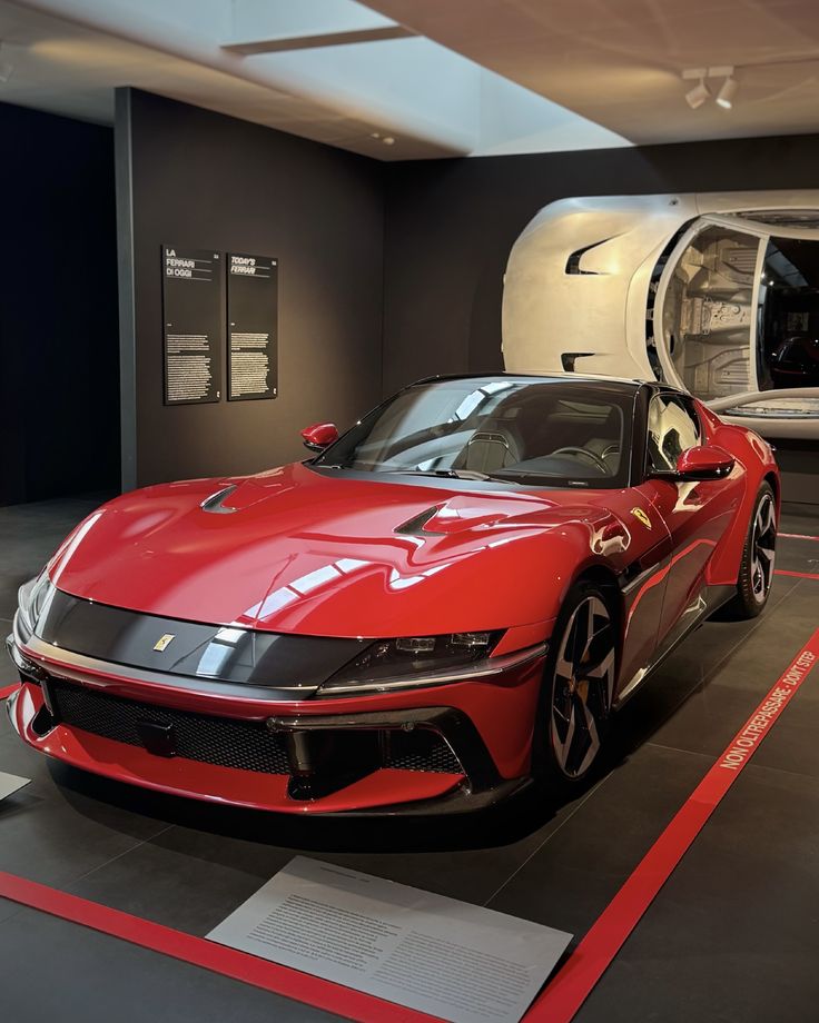 michele69028102's tweet image. #ferrari 12 cilindri @Ferrari