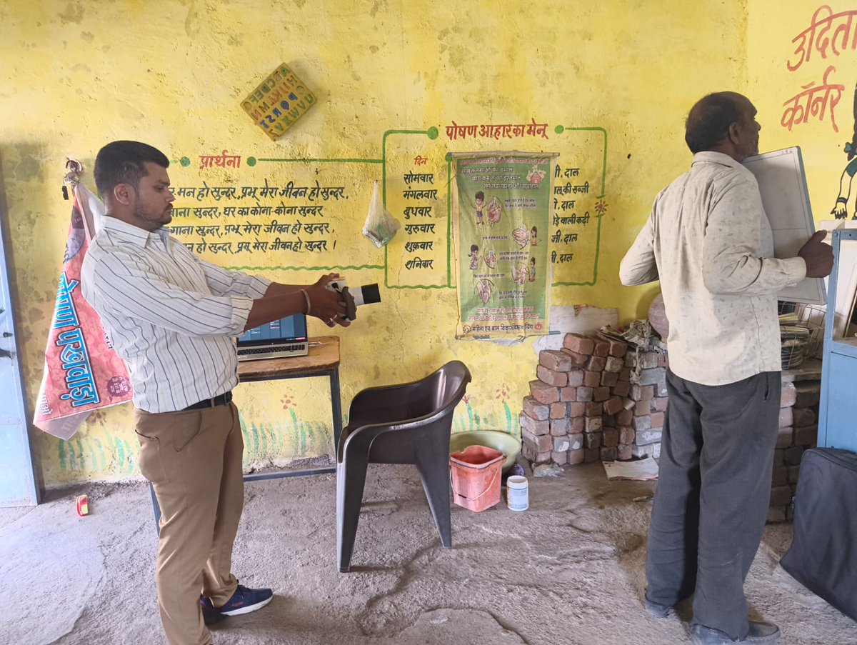 DtoVidisha's tweet photo. Under the ongoing 100 Days Nikshay Campaign for the TB Mukt Bharat Abhiyan, X-ray screening was successfully conducted at URBAN WARD Mohangiri and in the HIGH-risk village Gadru.The initiative aims at early detection #TBMUKTBHARATABHIYAN #TBHARGADESHJEETEGA
📷
📷 https://t.co/00VxcLZNCn