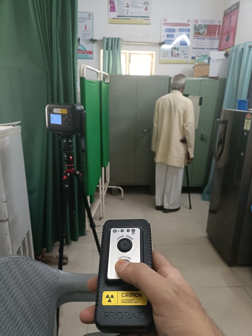 DtoVidisha's tweet photo. Under the ongoing 100 Days Nikshay Campaign for the TB Mukt Bharat Abhiyan, X-ray screening was successfully conducted at URBAN WARD Mohangiri and in the HIGH-risk village Gadru.The initiative aims at early detection #TBMUKTBHARATABHIYAN #TBHARGADESHJEETEGA
📷
📷 https://t.co/00VxcLZNCn